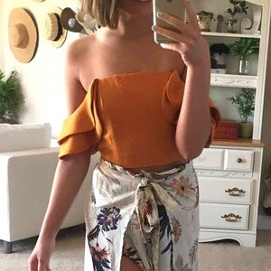Mura Boutique Off the Shoulder Crop Top